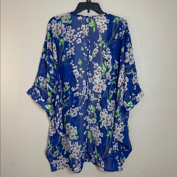 Woman’s Blue Floral Sheer Kimono Cardigan – Size Large Coverup - Picture 6 of 9
